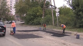 В Тюмени для ремонта улицы Дамбовской используют пять тонн асфальта