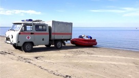 В Белом море под Северодвинском продолжаются поиски двух пропавших рыбаков
