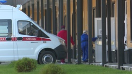 Роспотребнадзор рекомендует соблюдать социальную дистанцию и носить маски в общественных местах
