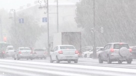 Снегопад в Тюмени повлиял на дорожную ситуацию