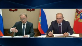 Путин обсудил с алтайским губернатором экономическую ситуацию в крае