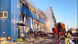 По факту пожара на территории судоремонтного завода в Лайском Доке начата проверка