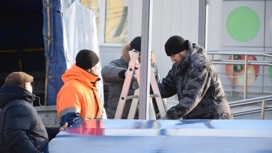На территории Саратова продолжаются мероприятия по обновлению остановочных павильонов