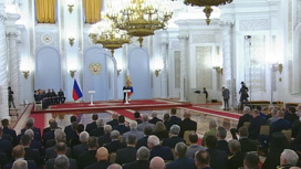 На вручении президентом медалей "Золотая Звезда" присутствовал Герой России Андрей Бочаров