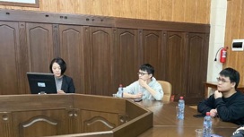 В Улан-Удэ обучаются магистранты из Уханьского текстильного университета