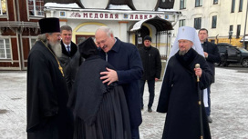 Лукашенко опроверг слухи о своем нездоровье и пообещал жить дальше