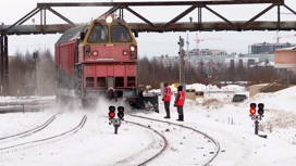 Почти 400 тысяч кубометров снега вывезли в этом сезоне с железных дорог Поморья