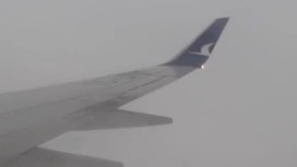 Молния попала в пассажирский самолет при посадке в Анталье