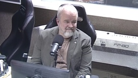Человек читающий