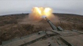 Дроны помогают танкам "Прорыв" наносить точные удары по позициям противника