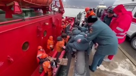 В Новороссийске из расколовшегося пополам судна могло вылиться топливо