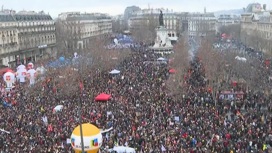 Общенациональная забастовка повергла Францию в хаос