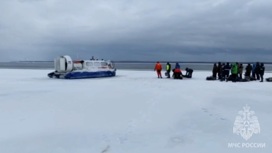 Полсотни рыбаков оказались на отколовшихся льдинах в Финском заливе