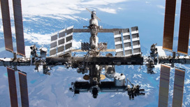 НАСА потратит миллиард долларов на спуск МКС с орбиты