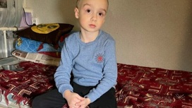В Челнах маленький мальчик спас маму, которая внезапно потеряла сознание