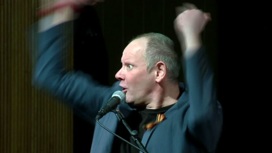 Актер Даниил Спиваковский выступил в Сочи с двумя моноспектаклями