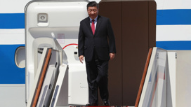 Самолеты китайской делегации приземлились во Внукове
