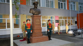 Памятник генералу Роману Кутузову открыт в Мариуполе