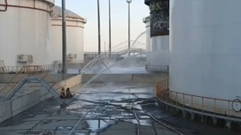 Глава Кубани опубликовал кадры тушения огня на нефтебазе