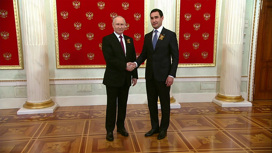 Президент России с лидерами стран СНГ прибыл на Красную площадь