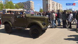 Кировчане увидели парад ретро-автомобилей