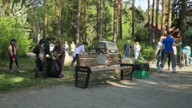 В Екатеринбурге прошла экологическая акция "Чистый берег"