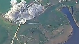 На видео попал момент уничтожения цели российскими "умными" бомбами