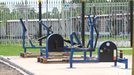Губернатор распорядился оборудовать детскую и спорт площадки в Серышеве