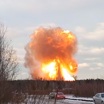 Мощный пожар тушат на газопроводе в Ленобласти
