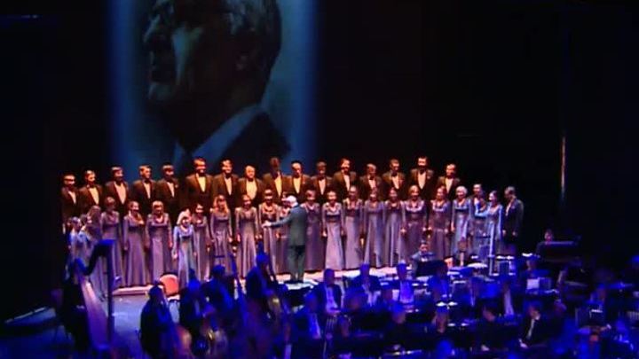 Музыка Свиридова стала главным действующим лицом концерта в "Геликон-опере"