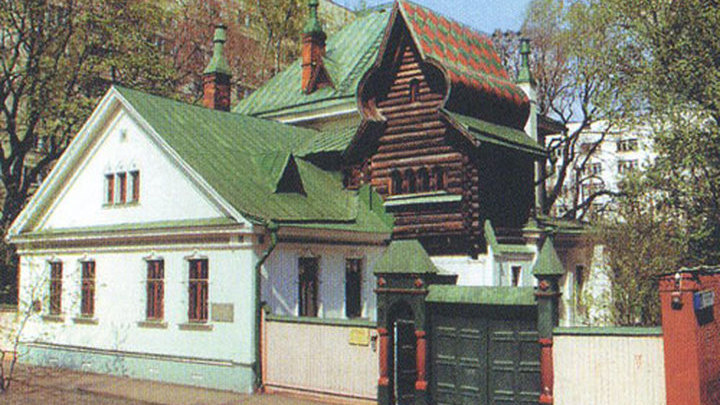 День памяти художника Виктора Васнецова прошел в Доме-музее его имени