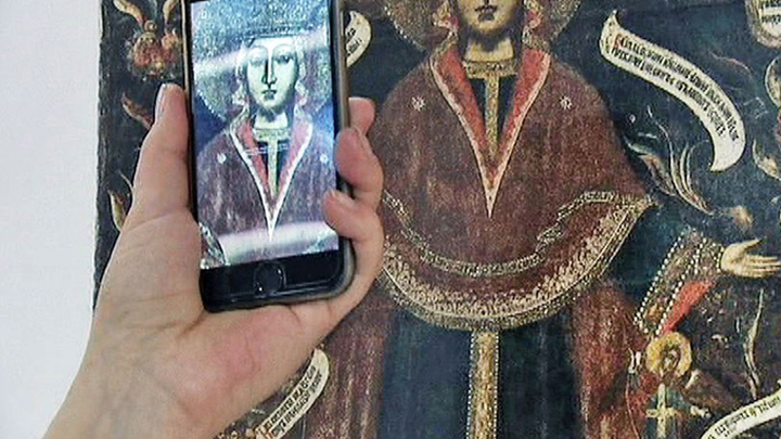 Фотопроект Вятского художественного музея предлагает почувствовать себя реставратором