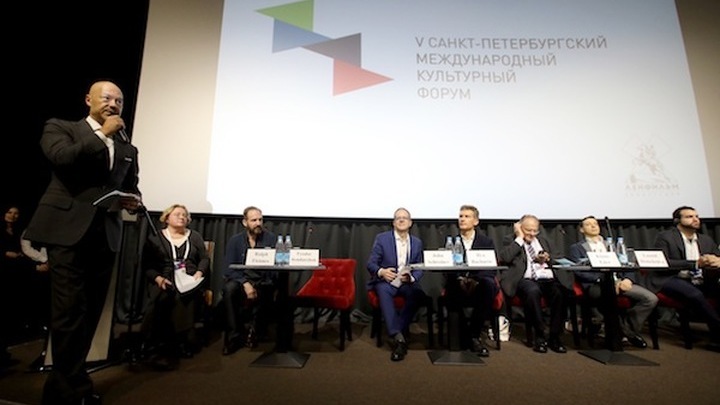 Федор Бондарчук и Рэйф Файнс открыли конференцию