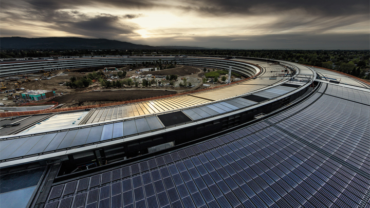 Последнее изобретение Стива Джобса: как устроена "космическая" штаб-квартира Apple