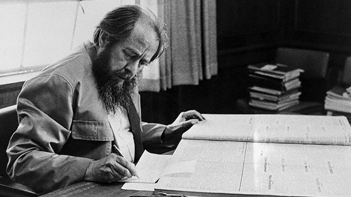 Андрей Ковальчук станет автором памятника Александру Солженицыну