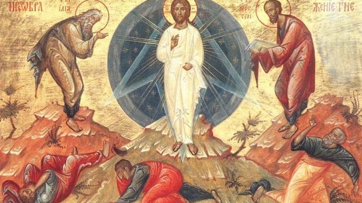 Православные христиане отмечают Яблочный Спас