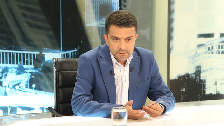 Кому принадлежит Интернет?