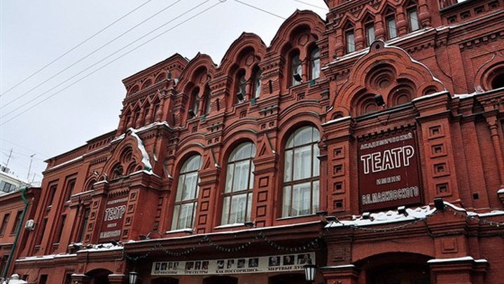 Театр имени Маяковского завершает сезон