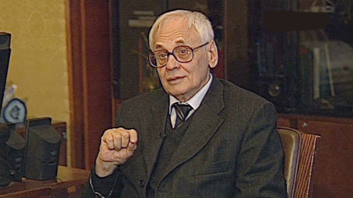 90 лет Владимиру Наумову