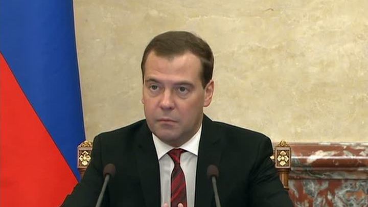 Медведев поздравил работников и ветеранов ракетно-космической отрасли с Днем космонавтики