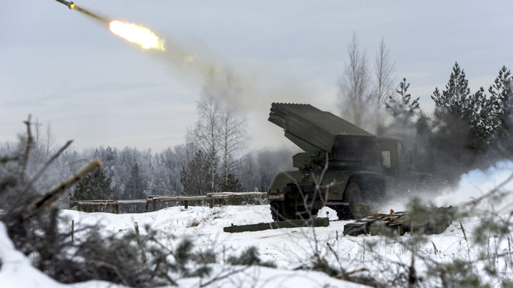 ДНР заявила о переброске в регион РСЗО и танков ВСУ для формирования ударных групп