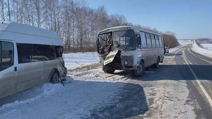 Автобус алексин. Авария автобуса Алексин Тула. Тульская область Железня-Алексин.