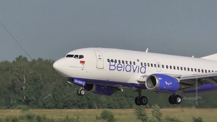 Самолет Минск – Баку снова сел в Самаре из-за больного пассажира