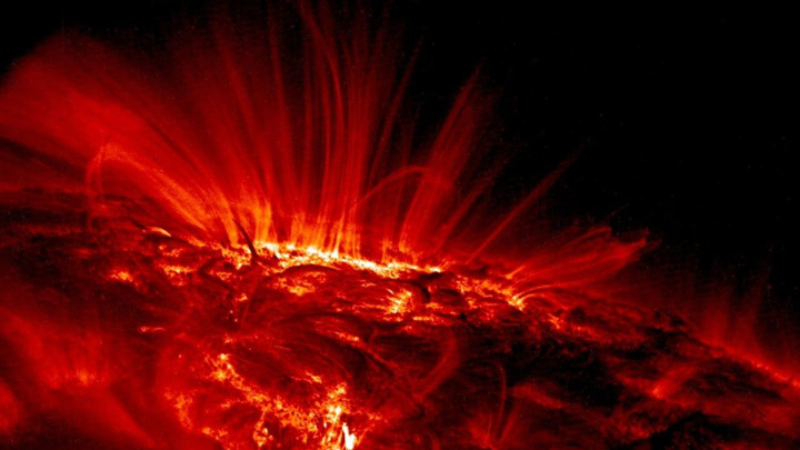 Корональный выброс массы: "оранжевая" активность Солнца