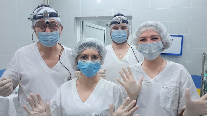 Челябинские врачи спасли зрение новорожденному