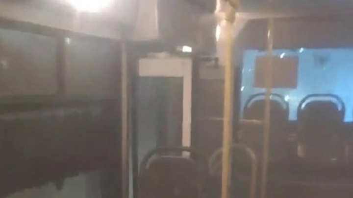 В Ярославле в салоне пассажирского автобуса произошло задымление