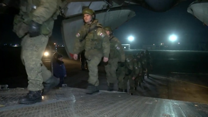 Российские миротворцы ОДКБ в Казахстане вылетели из Алма-Аты