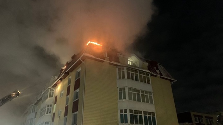 На Ямале произошел крупный пожар, эвакуировано более 80 человек