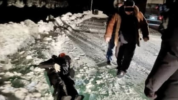 Дальнобойщик забил насмерть коллегу у придорожного кафе в Якутии