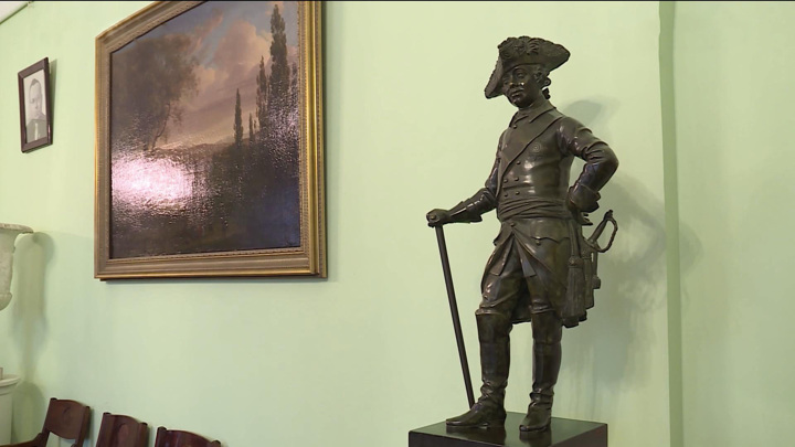 Музей-заповедник "Павловск" вернул более 200 экспонатов в коллекцию
